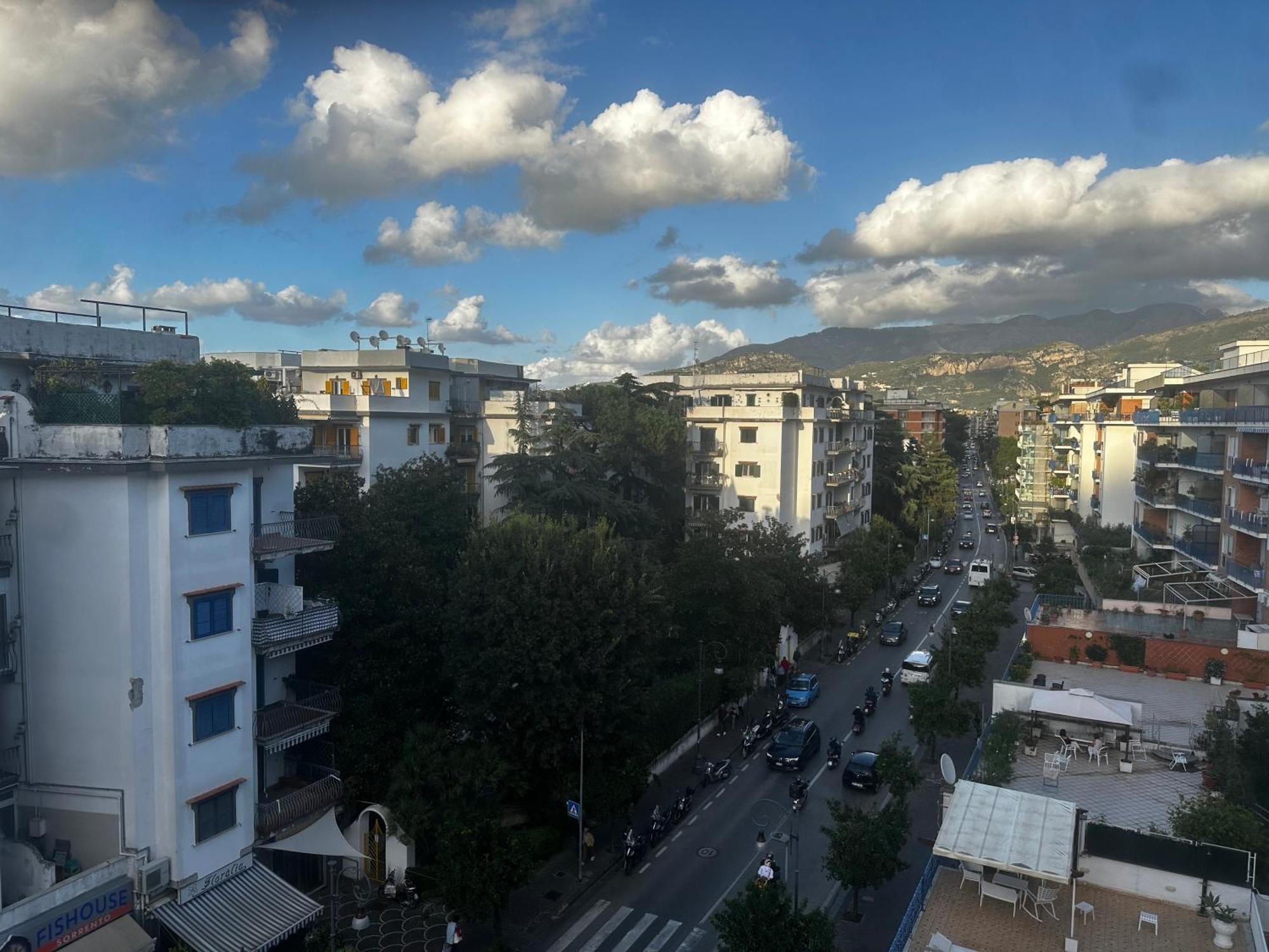 Roof And Sky Sorrento Center Suite Exterior foto